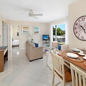 Lantana 42 Apartment